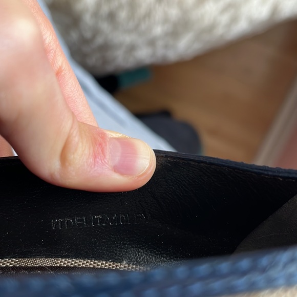 Brand new Burberry brown canvas and patent leather fridge detail pumps - Picture 10 of 10